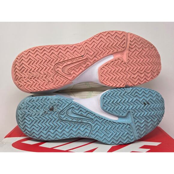 Athletic_Shoes